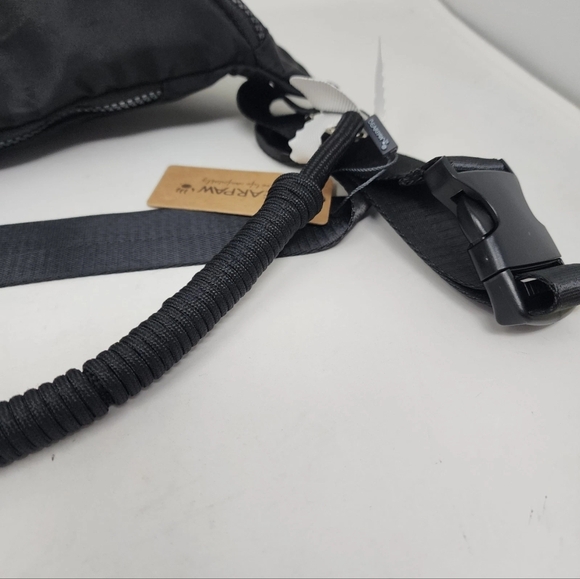 BearPaw Black Fanny Pack - Picture 5 of 8